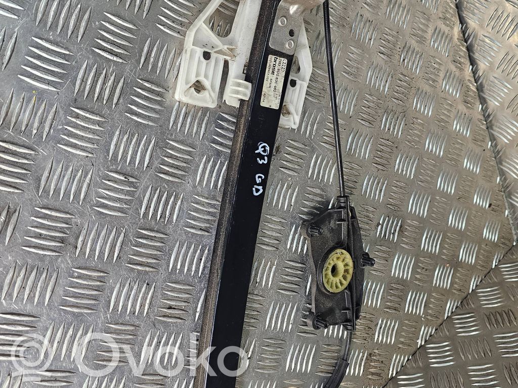 Audi Q3 8U Elektryczny podnośnik szyby drzwi tylnych 