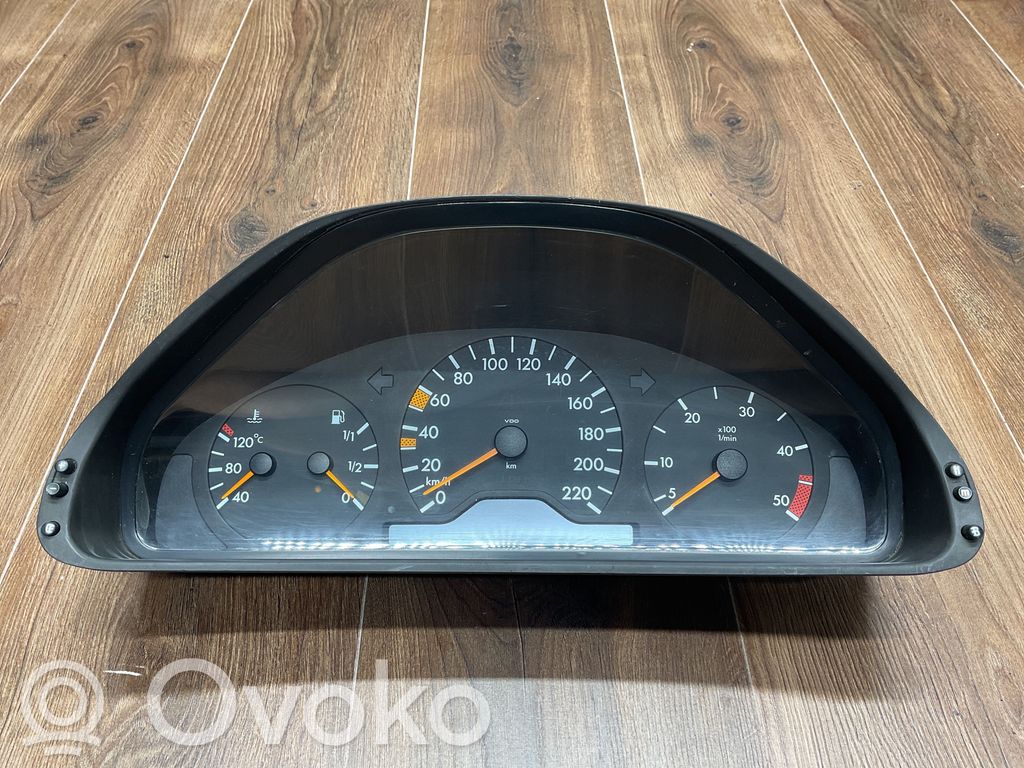 Mercedes-Benz E AMG W210 Speedometer (instrument cluster) 