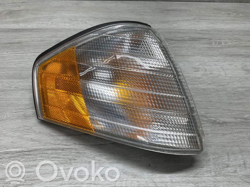 Mercedes-Benz SL R129 Kierunkowskaz przedni 