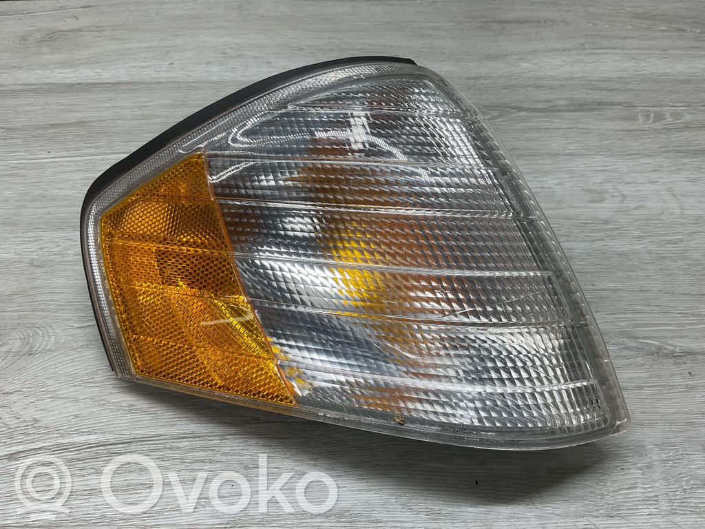 Mercedes-Benz SL R129 Kierunkowskaz przedni 