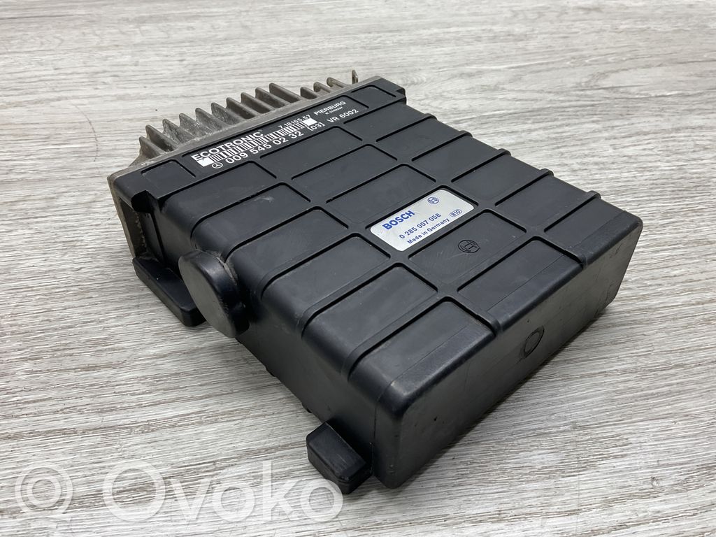 Mercedes-Benz E W124 Engine control unit/module 