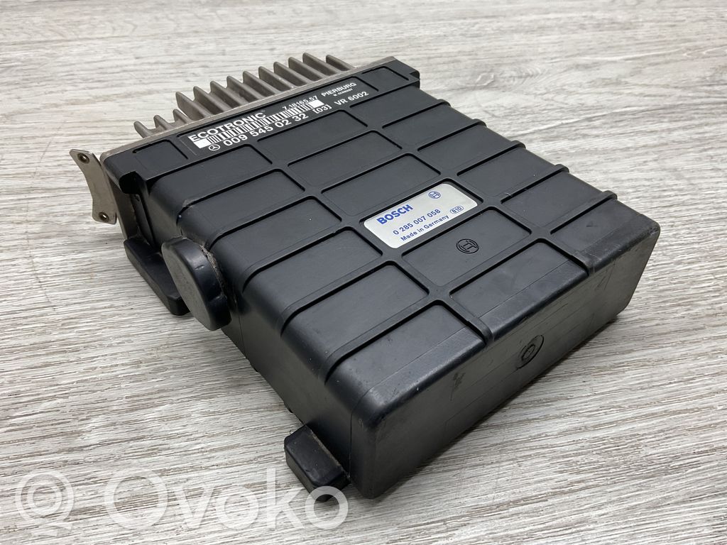 Mercedes-Benz E W124 Engine control unit/module 
