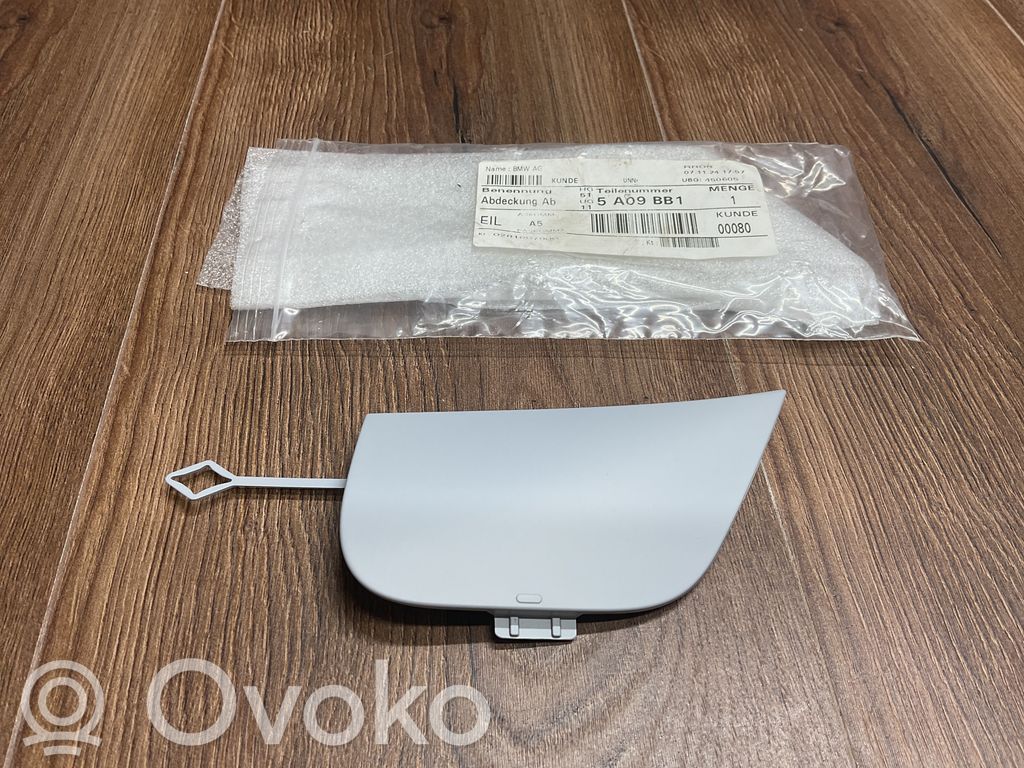 BMW X1 U11 Zaślepka / Osłona haka holowniczego przednia 