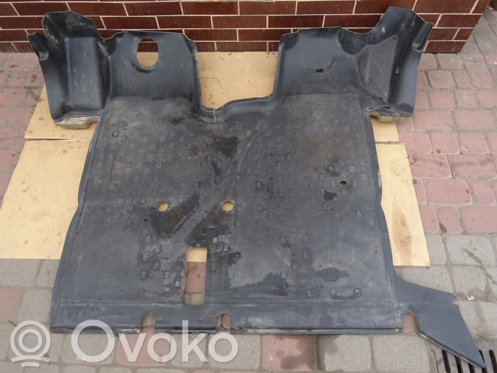 Renault Trafic III (X82) Wykładzina podłogowa przednia 