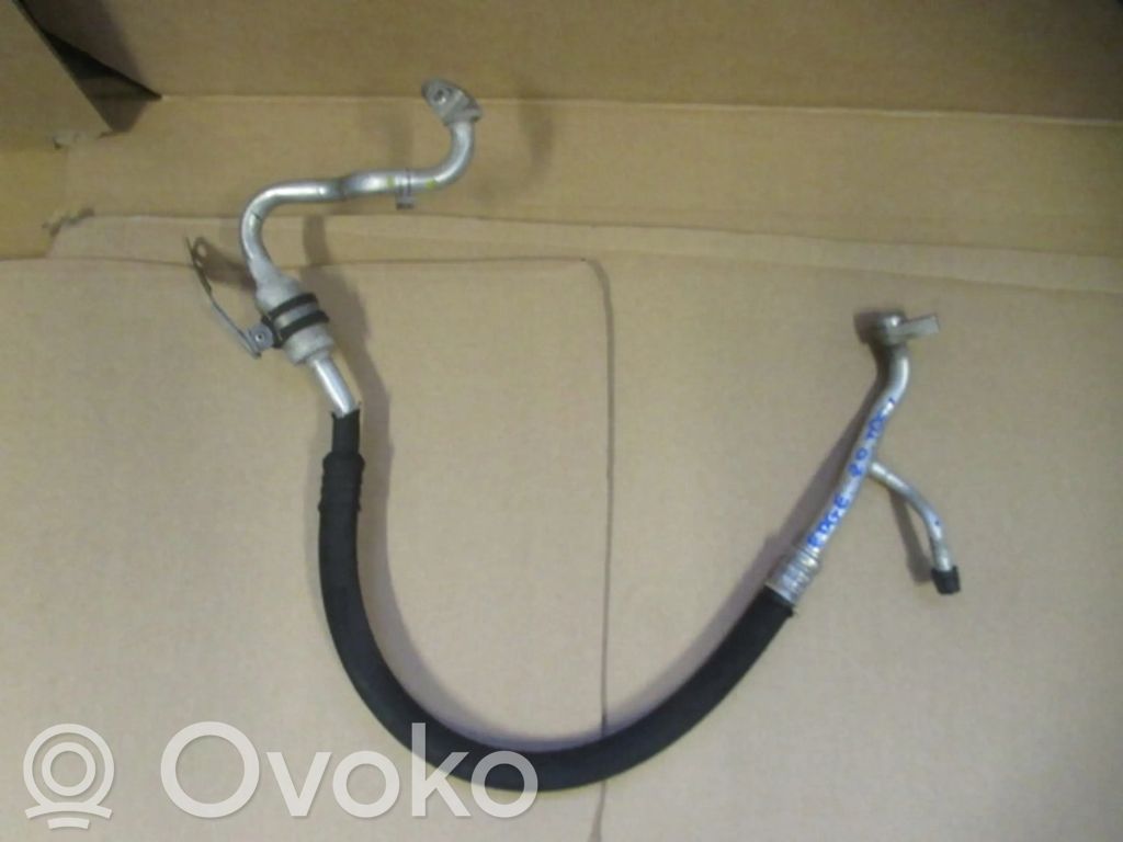 Ilmastointilaitteen putki (A/C)   E1GH19N602CB