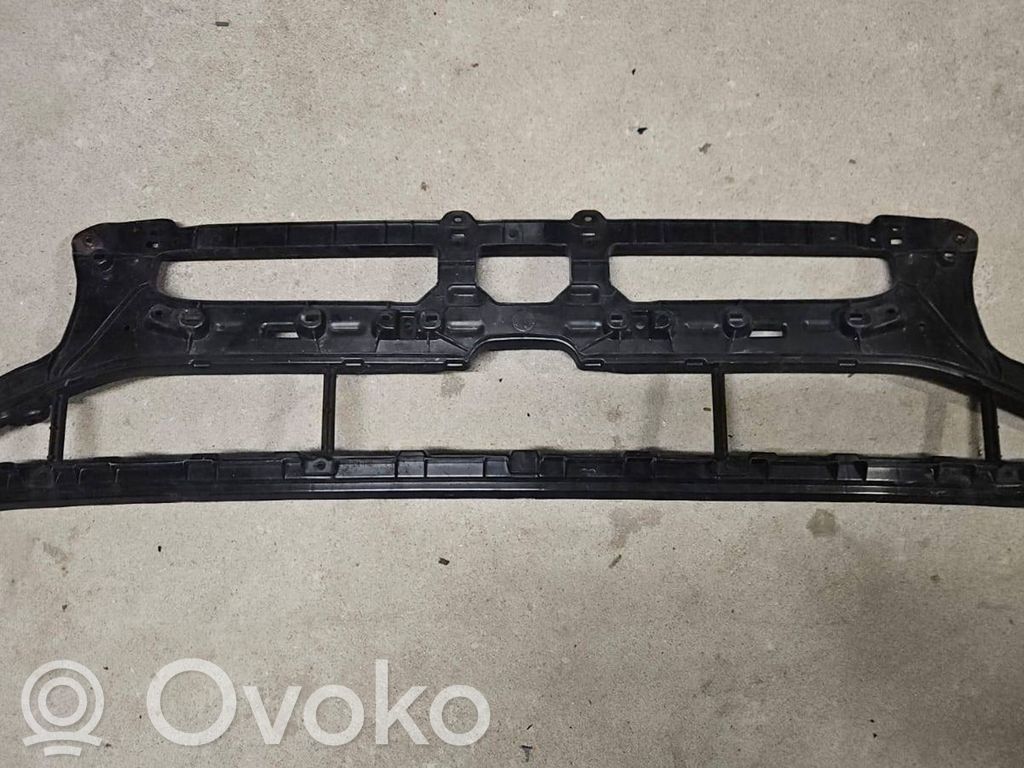 Priekšpusē bampera sastiprinājums   4KE807683