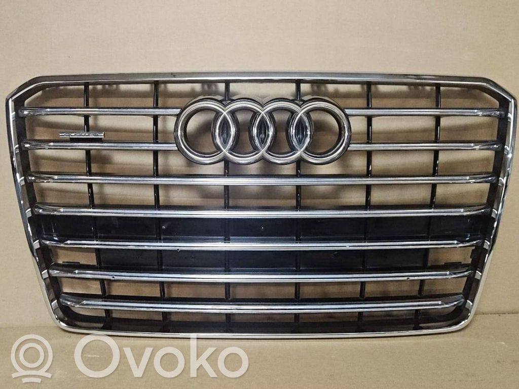 Audi A8 S8 D4 4H Etupuskurin ylempi jäähdytinsäleikkö 