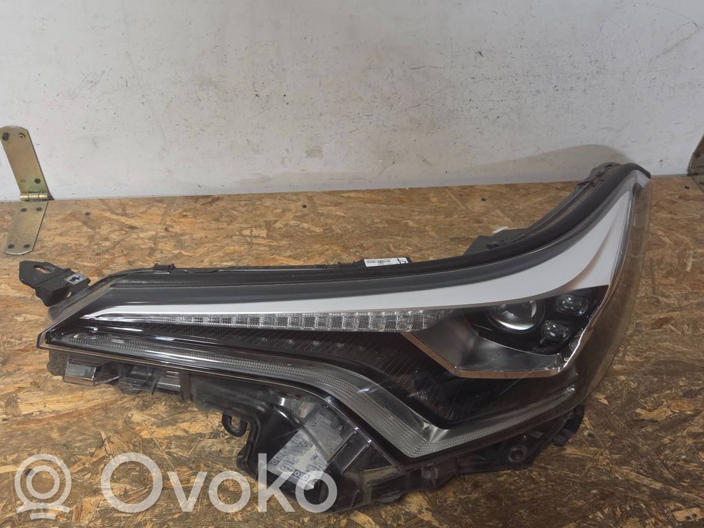 Toyota C-HR I Lampa przednia 