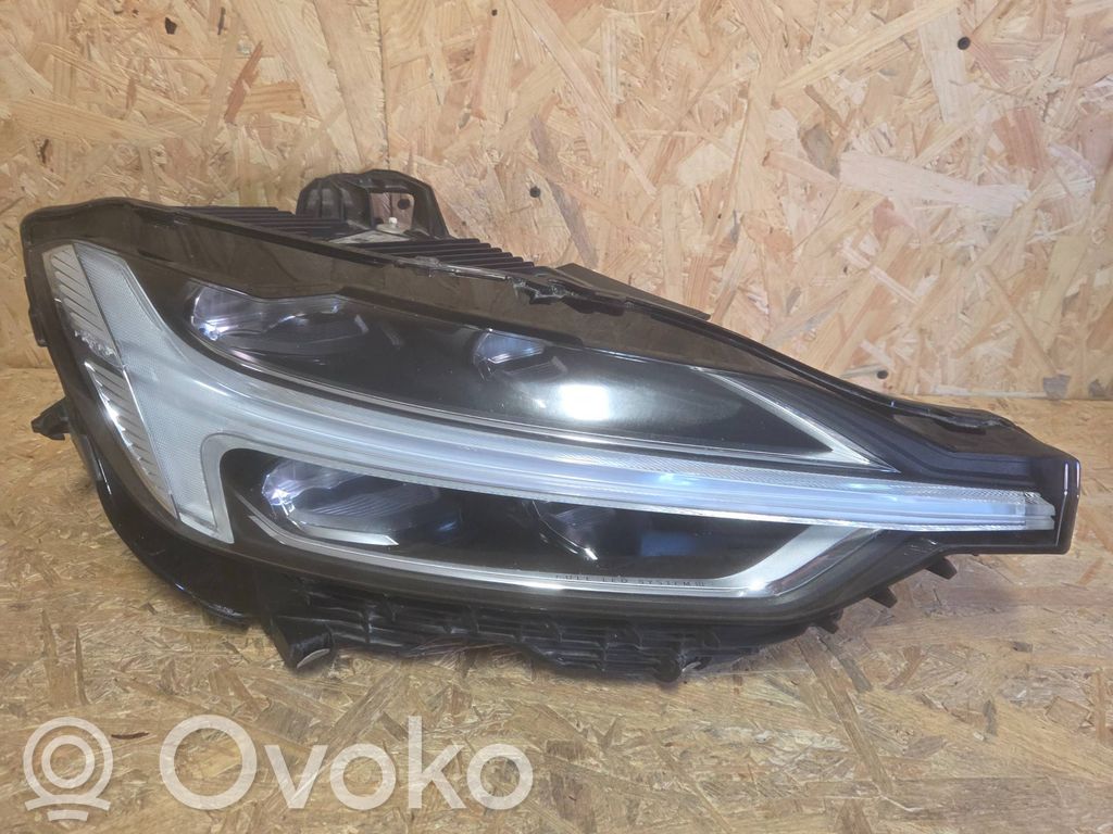 Volvo XC60 Headlight/headlamp 