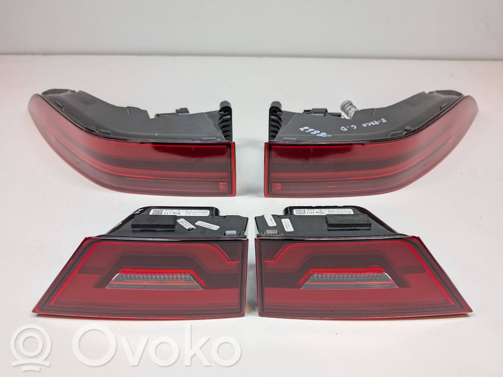 Jaguar E-Pace Rear/tail lights set 