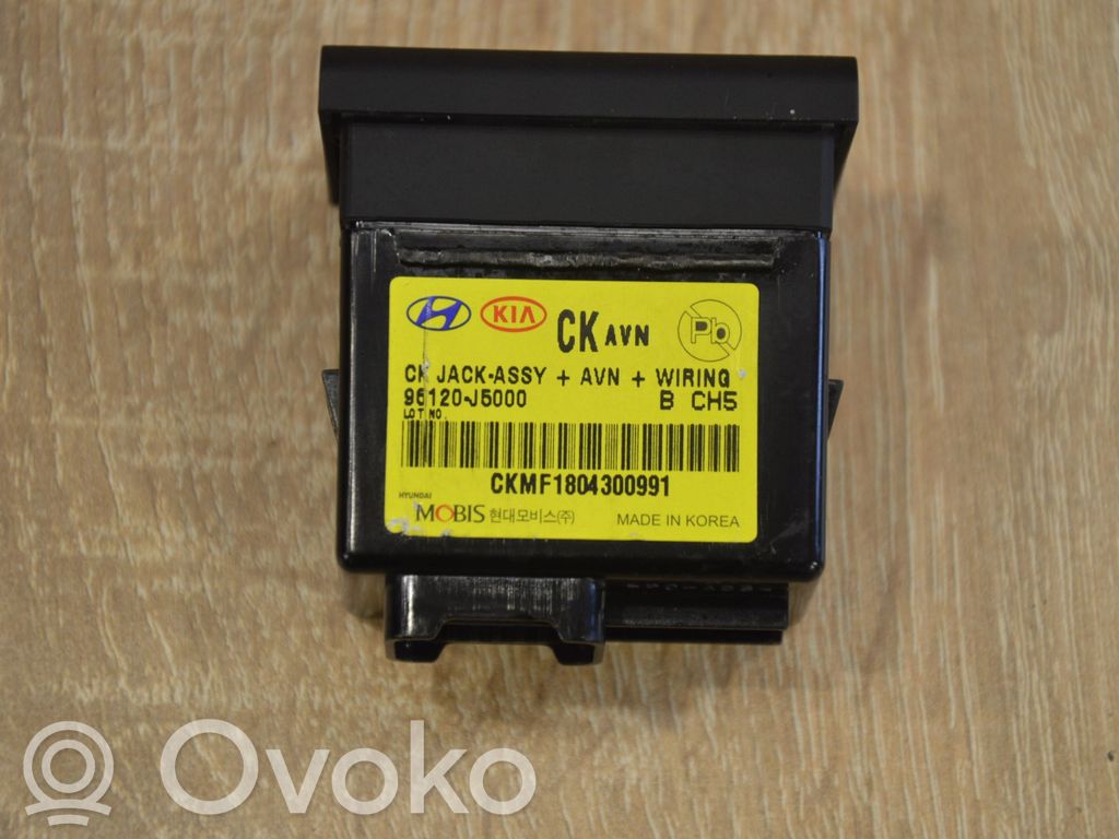 KIA Stinger AUX in-socket connector 