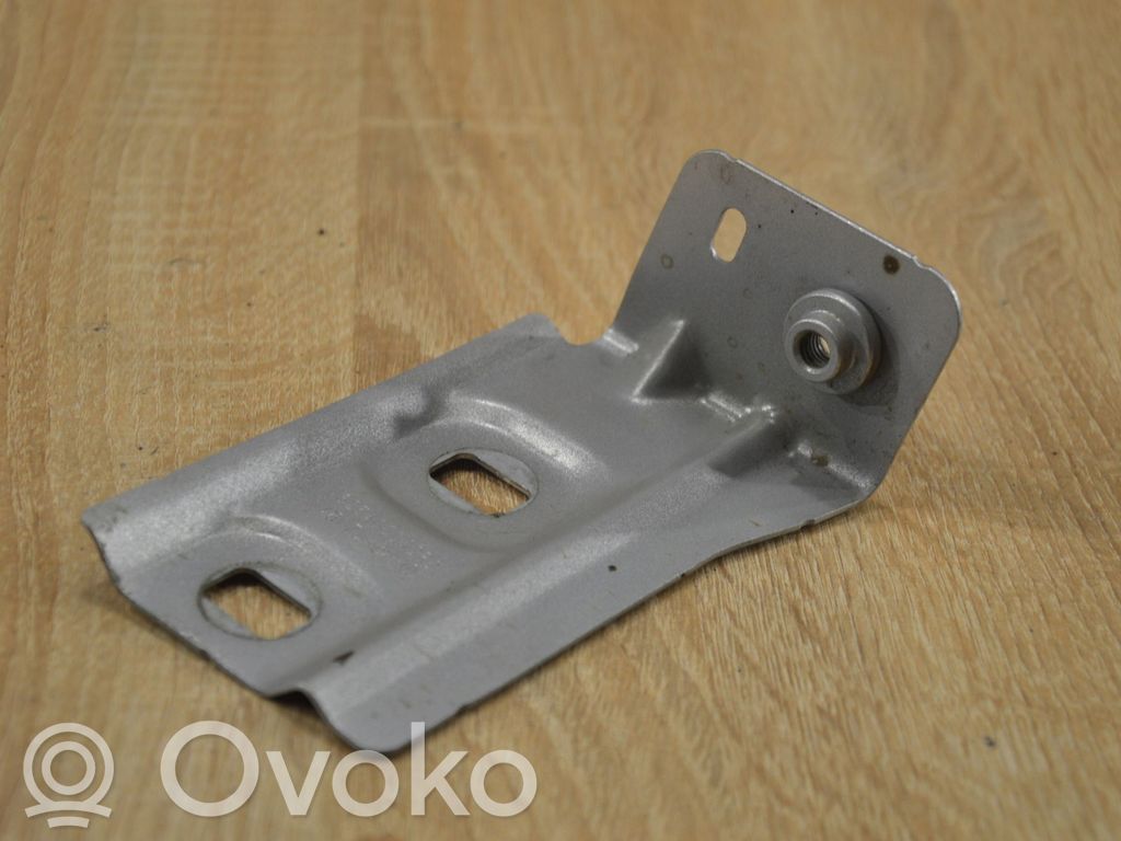 Renault Laguna III Fender mounting bracket 
