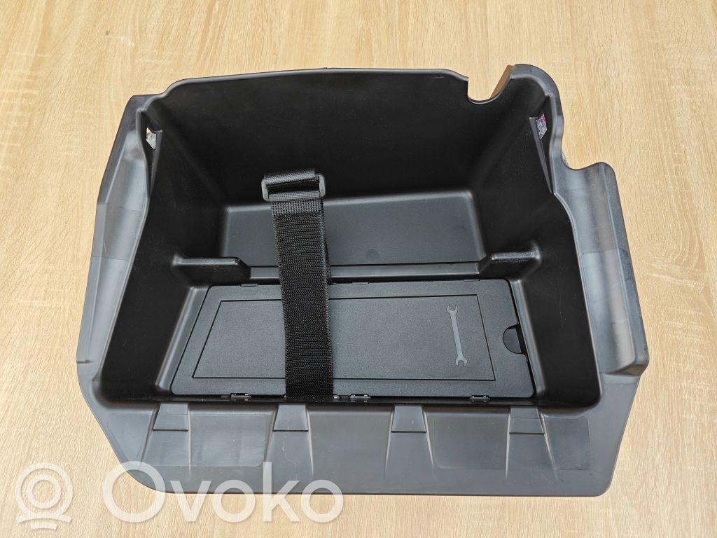 BMW 4 G22 G23 G24 G26 Glove box in trunk 