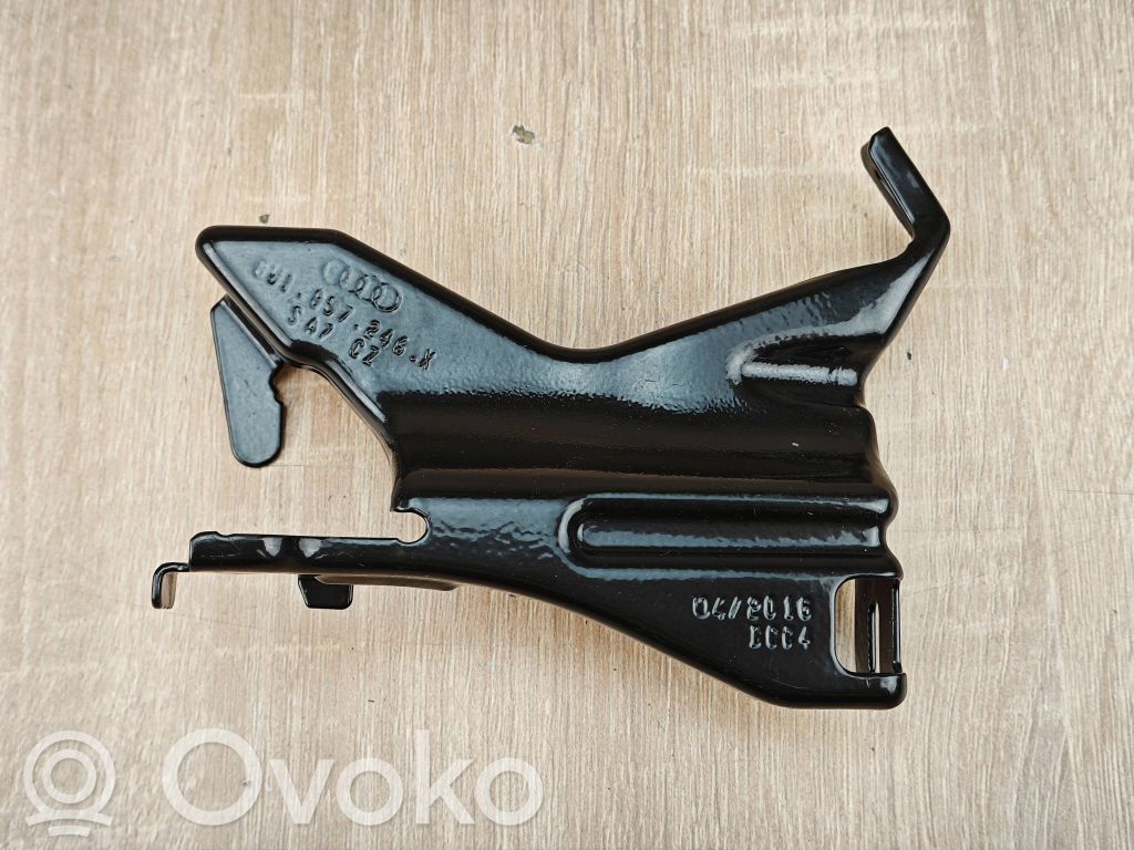 Audi A4 S4 B9 Wspornik / Uchwyt klaksonu 