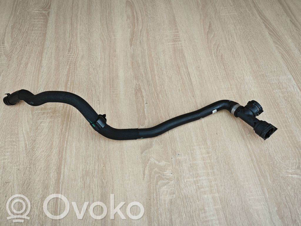 BMW 5 G30 G31 G38 Conductă/furtun lichid de răcire motor 