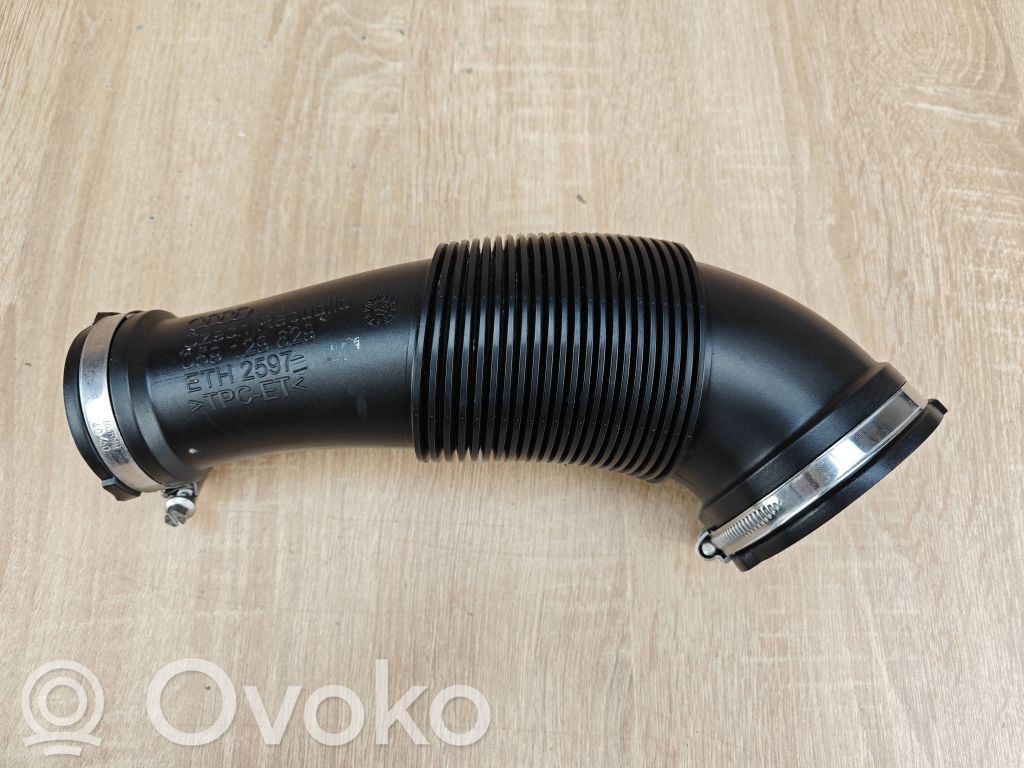 Audi Q5 SQ5 8R Air intake duct part 