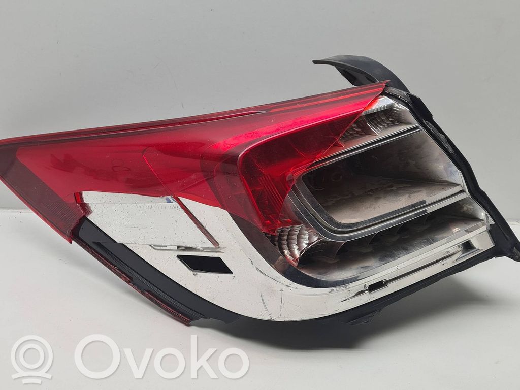 Rear/tail lights