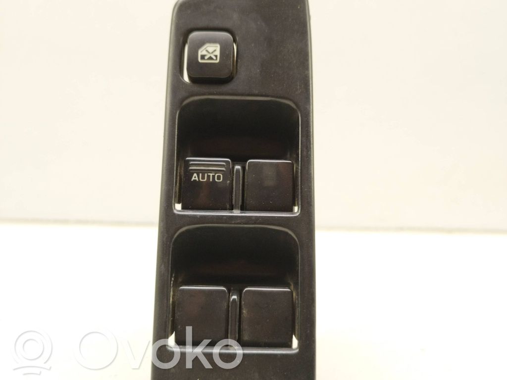 Subaru Forester SF Electric window control switch 