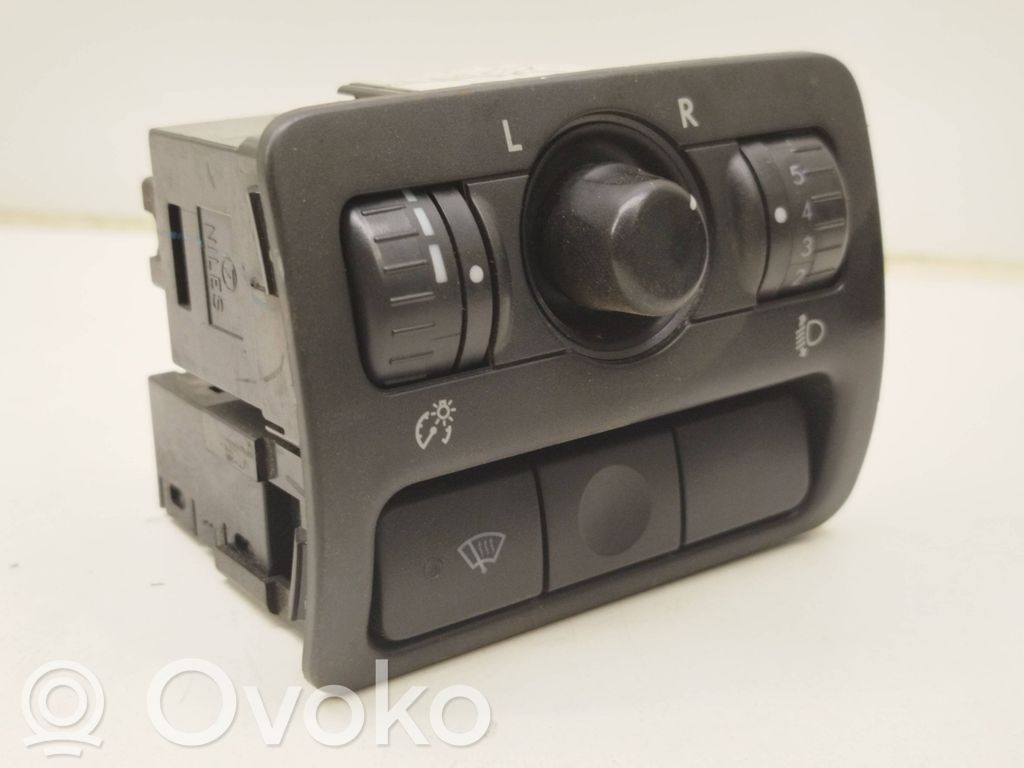 Subaru Outback Wing mirror control module 