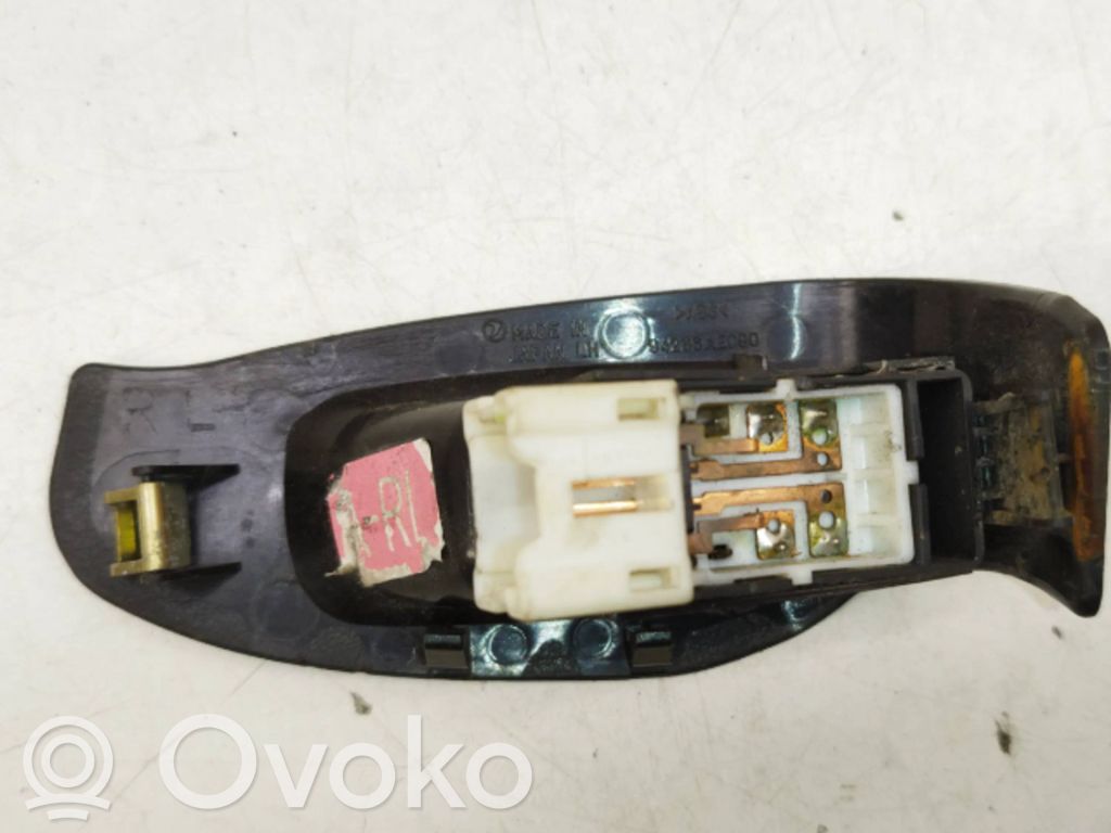 Subaru Legacy Electric window control switch 