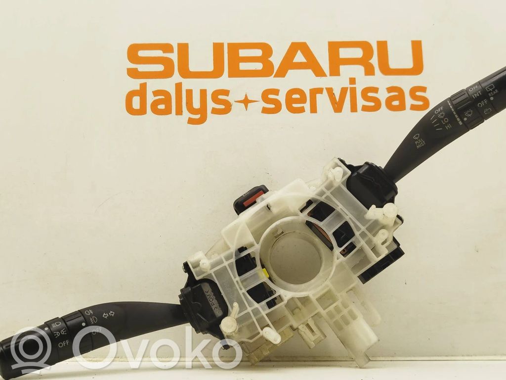 Subaru Legacy Interruptor/palanca de limpiador de luz de giro 