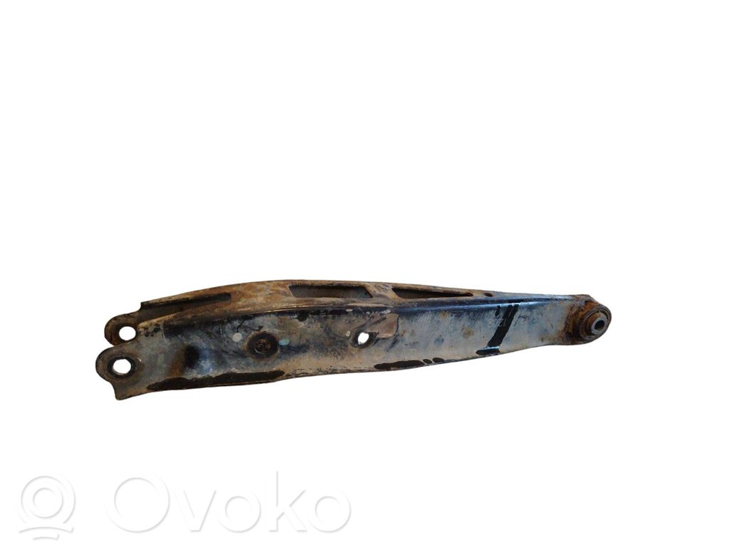 Rear control arm