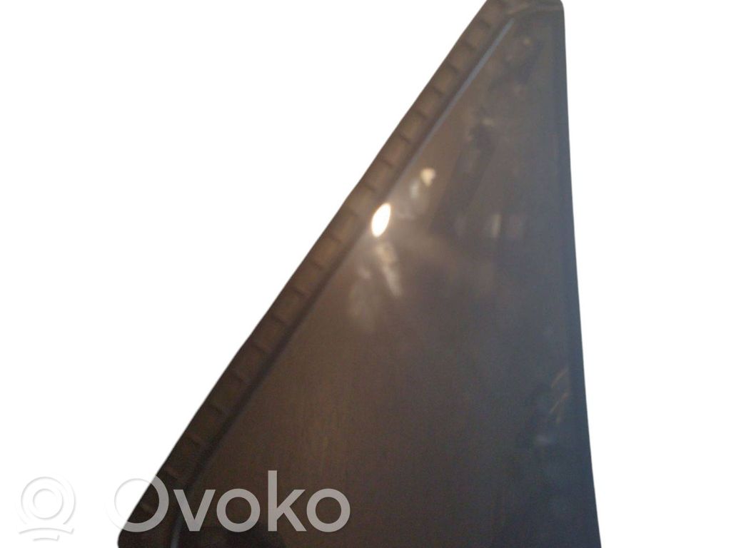 Subaru Outback (BS) Ventanilla de ventilación de la puerta trasera 