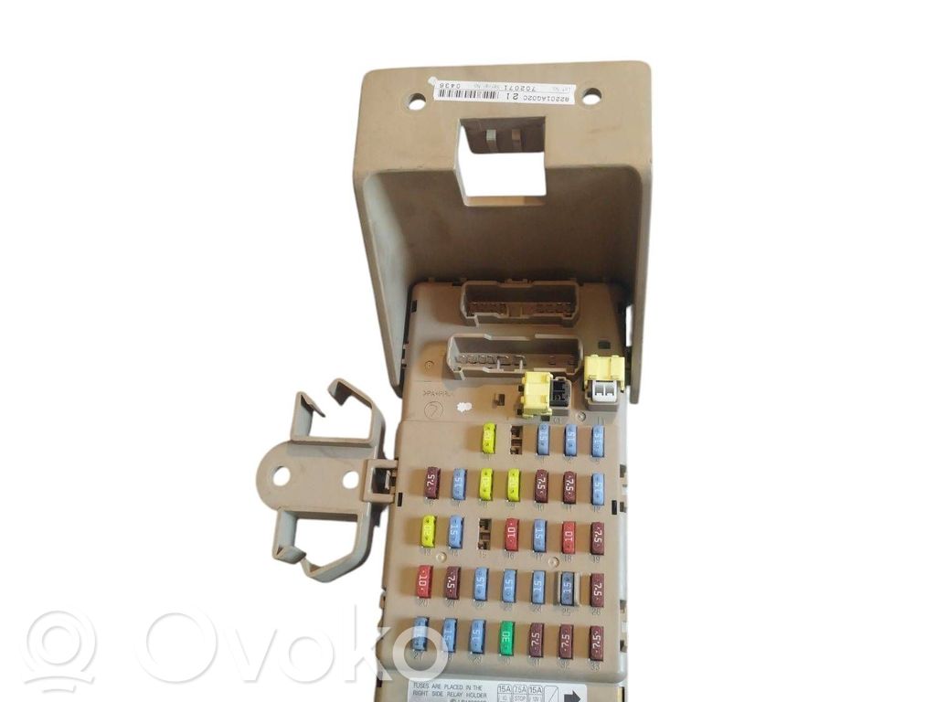 Módulo de fusible   82201AG02C