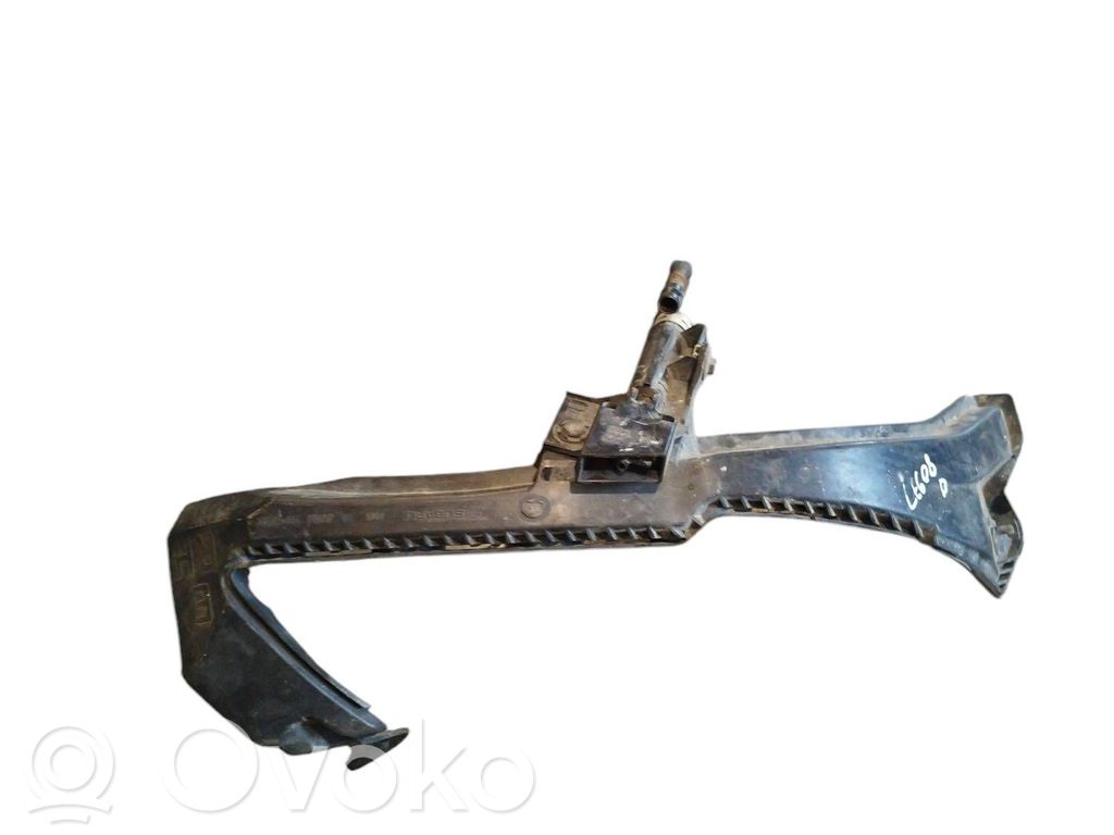 Headlight/headlamp mounting bracket
