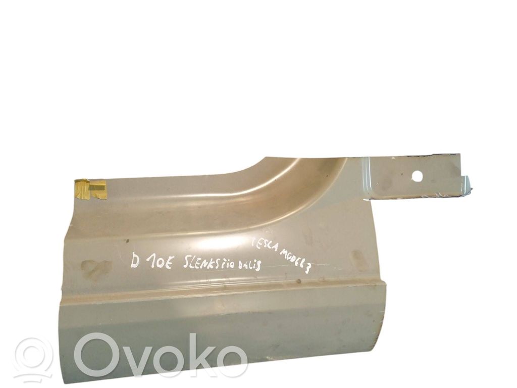 Front sill (body part)
