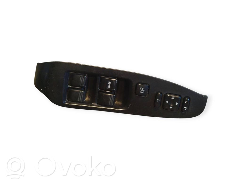 Subaru Outback Electric window control switch 