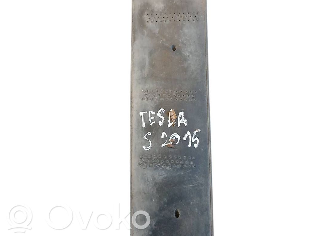 Fog light bracket   100312600F