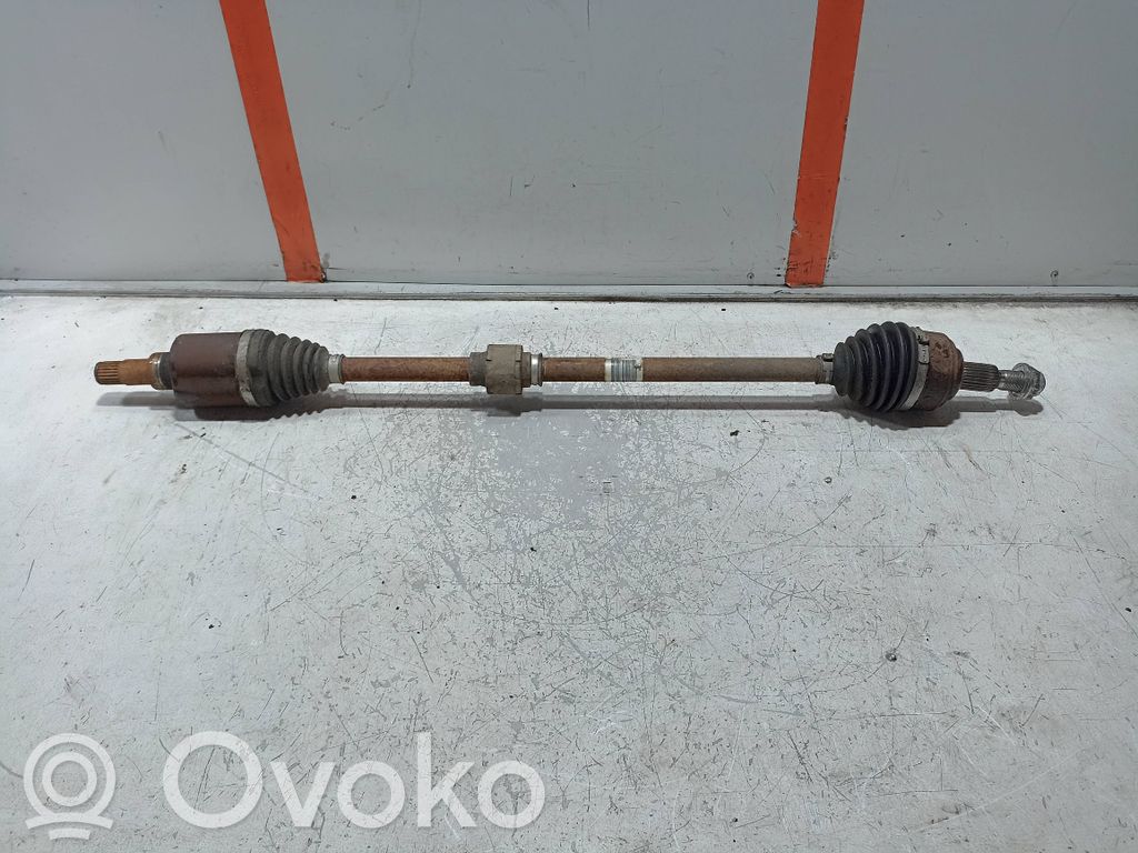 Ford Focus Etuvetoakseli 
