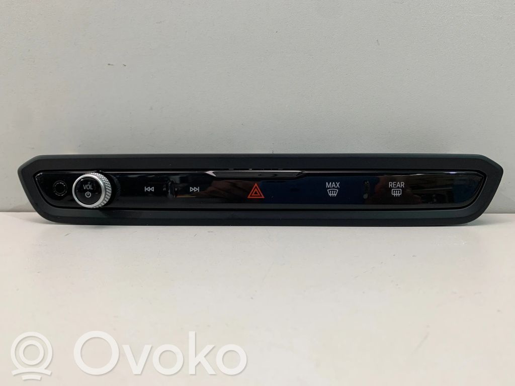 BMW 3 G20 G21 Multimedijos kontroleris 