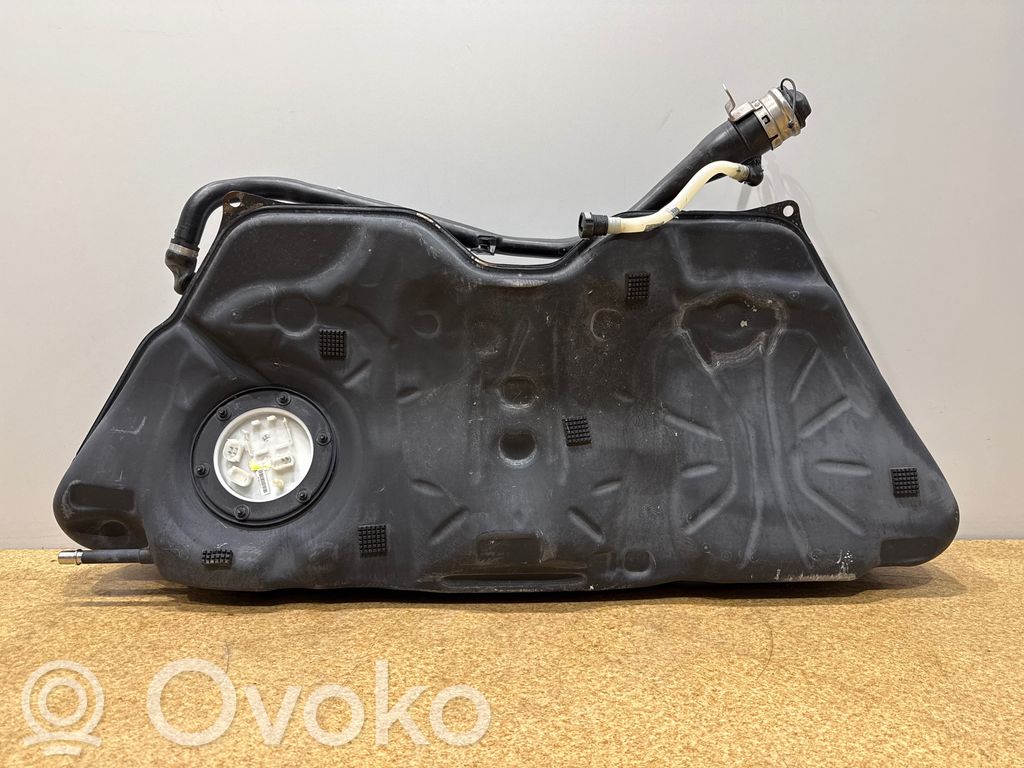 BMW 5 F10 F11 Polttoainesäiliö 