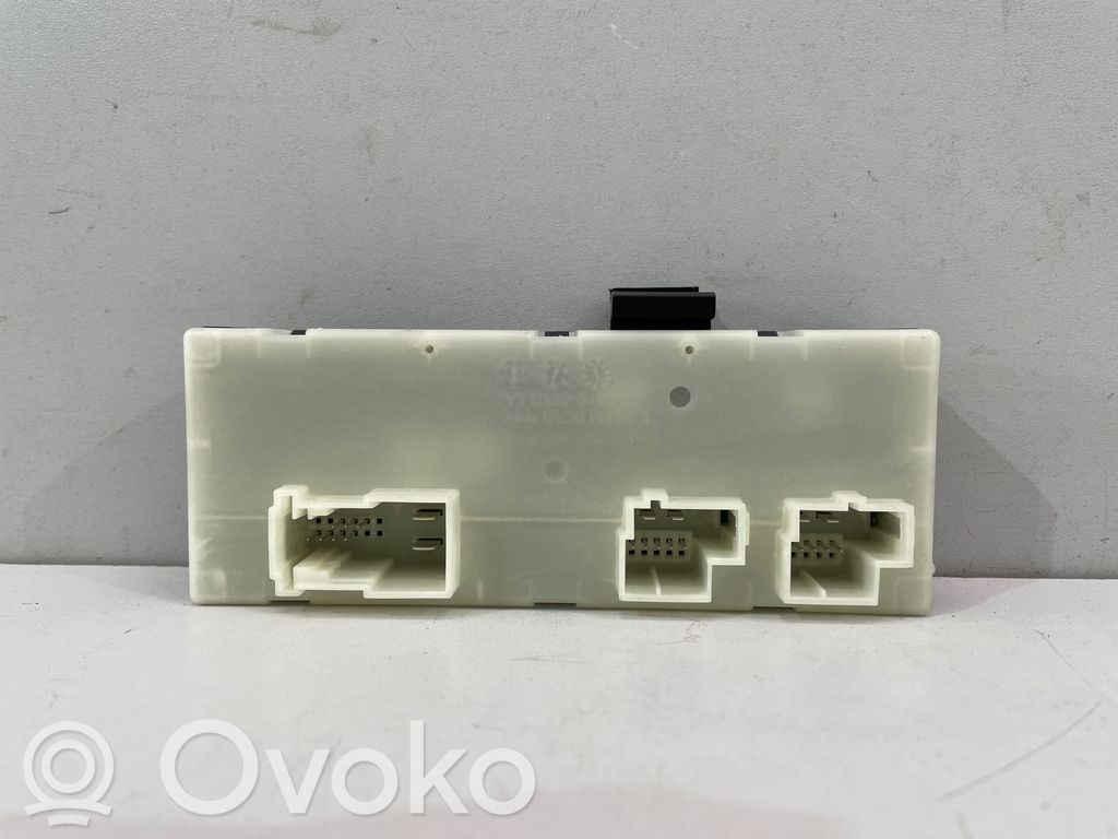 BMW X1 F48 F49 Tailgate/trunk control unit/module 