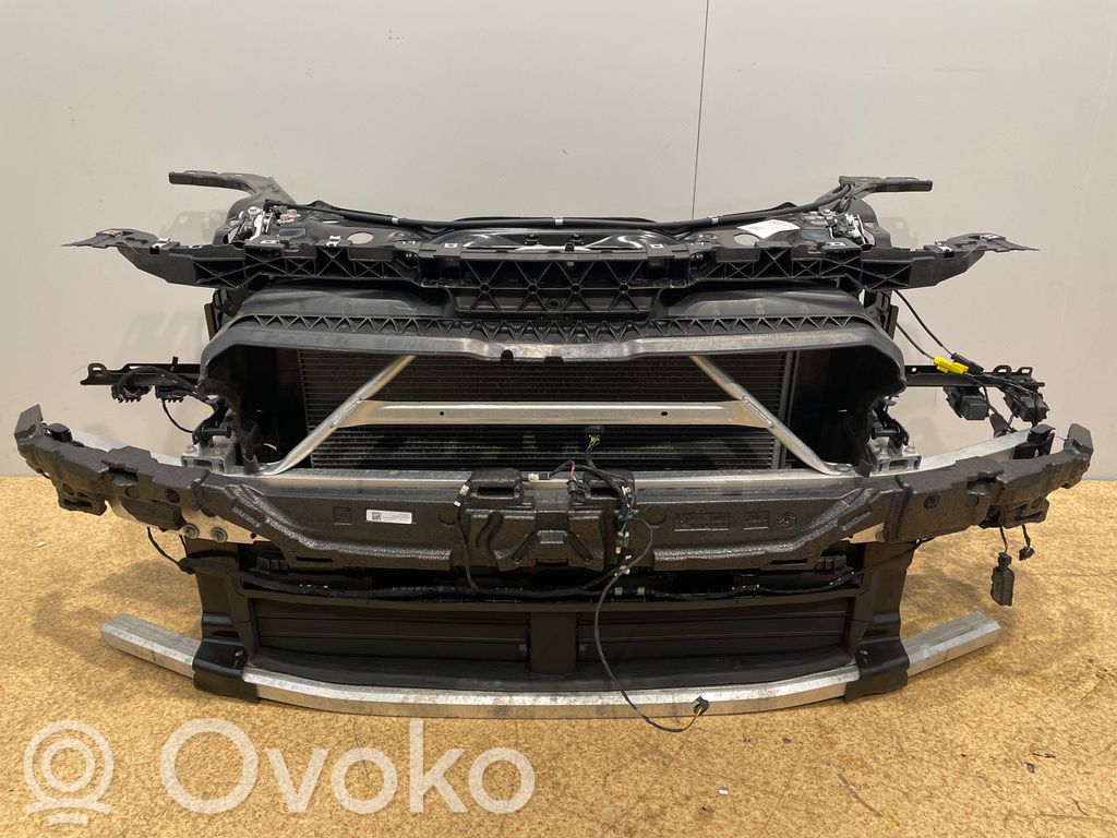 BMW 2 Active Tourer U06 Radiatoru panelis 
