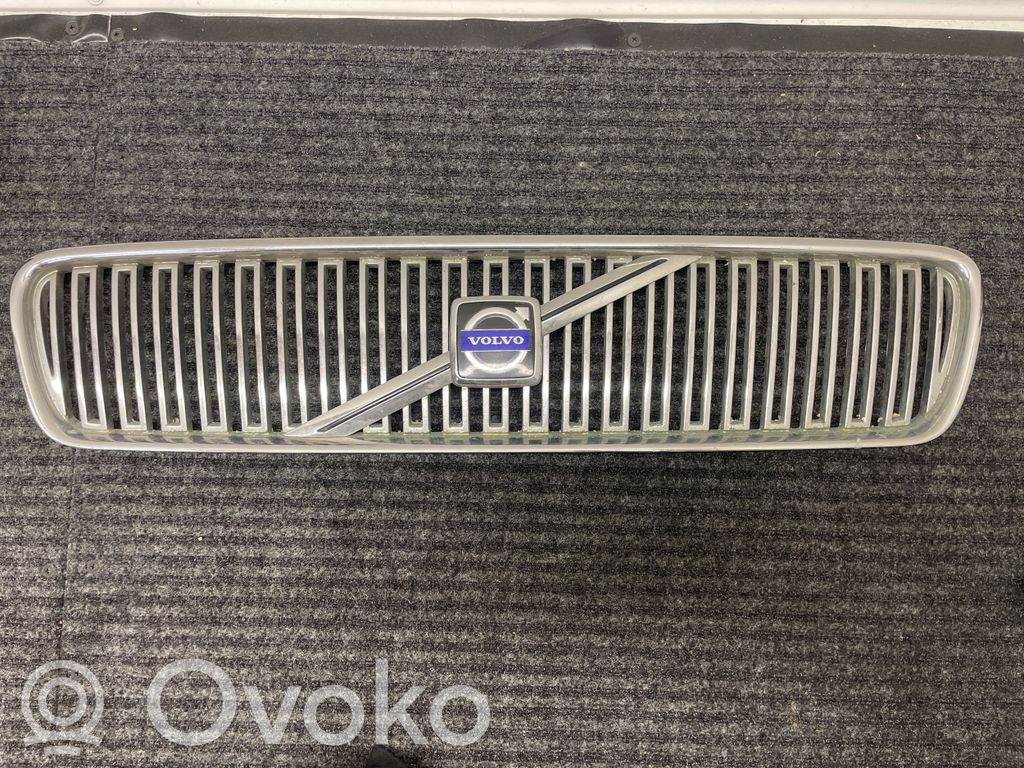 Volvo V50 Etusäleikkö 