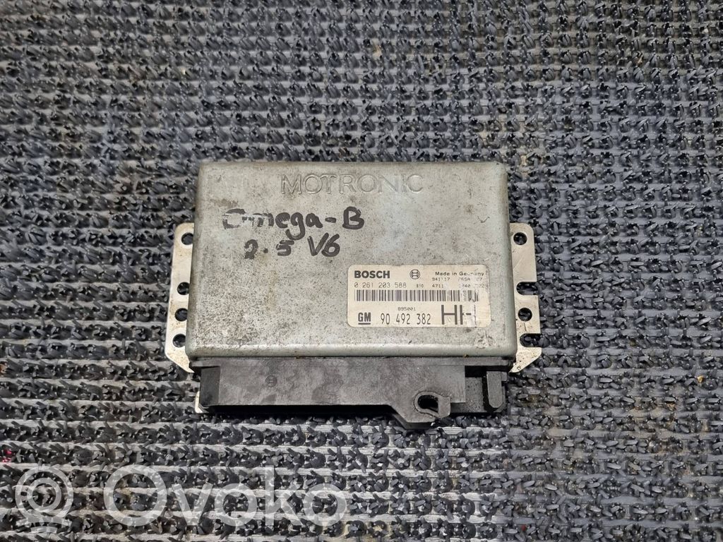 Opel Omega B1 Engine control unit/module 