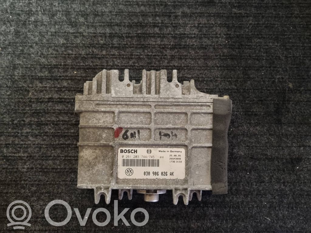 Volkswagen Polo III 6N 6N2 6NF Engine control unit/module 