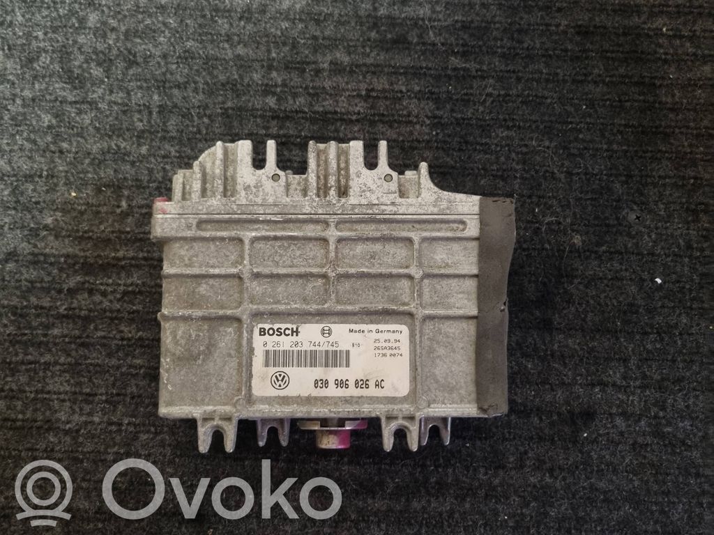 Volkswagen Polo III 6N 6N2 6NF Engine control unit/module 