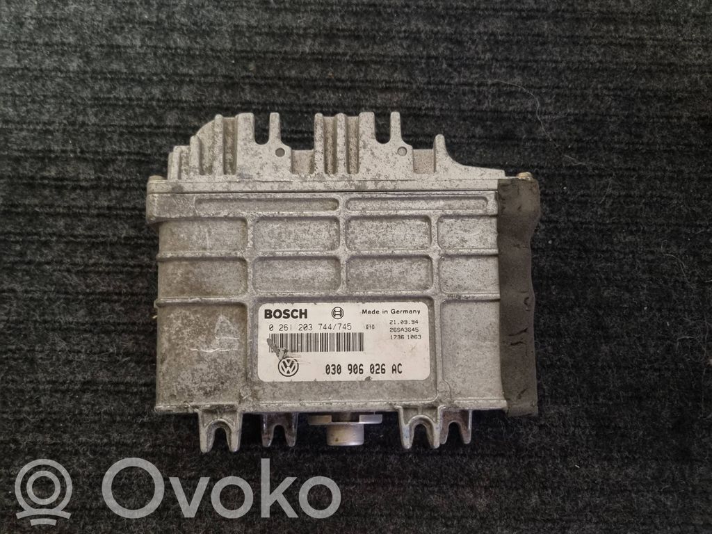 Volkswagen Polo III 6N 6N2 6NF Engine control unit/module 