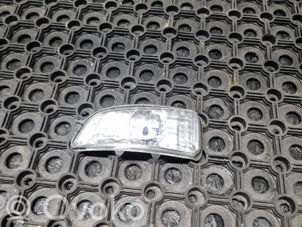 Volvo C30 Mirror indicator light 