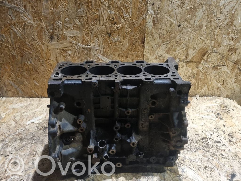 Renault Master III Engine block 