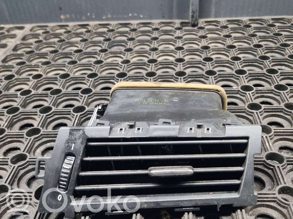 BMW 5 E60 E61 Šoninės oro grotelės 