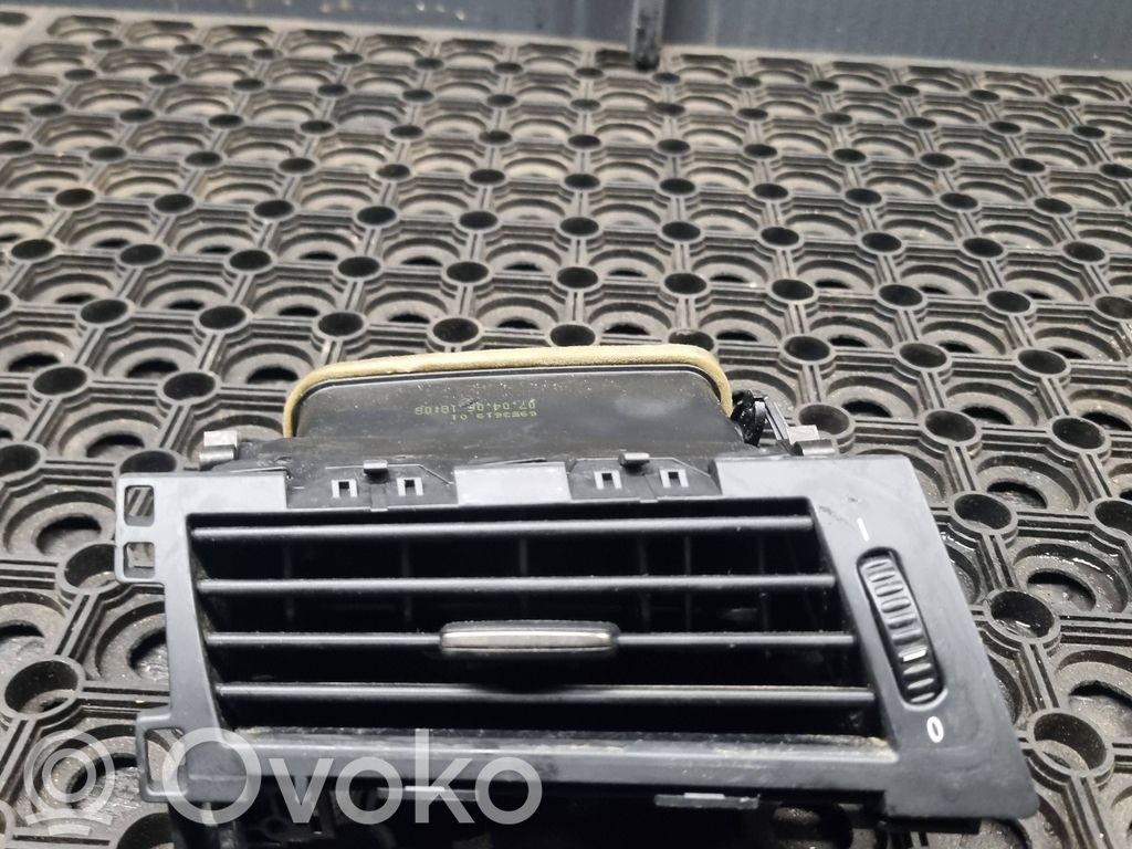 BMW 5 E60 E61 Šoninės oro grotelės 