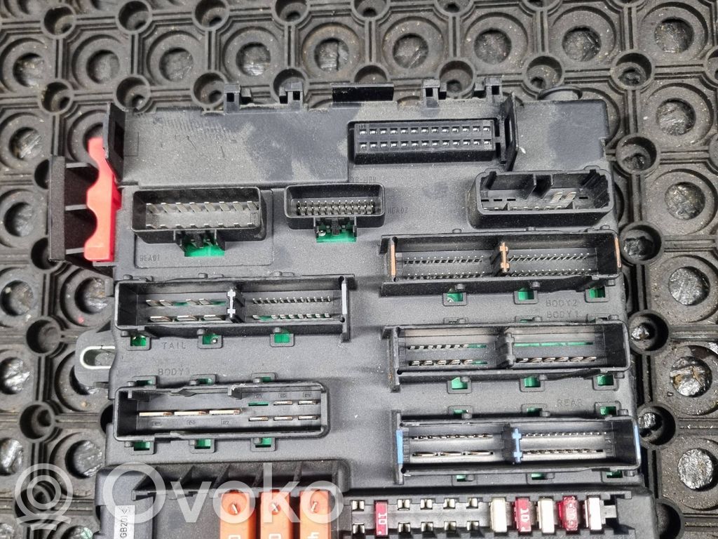 Opel Signum Módulo de fusible 