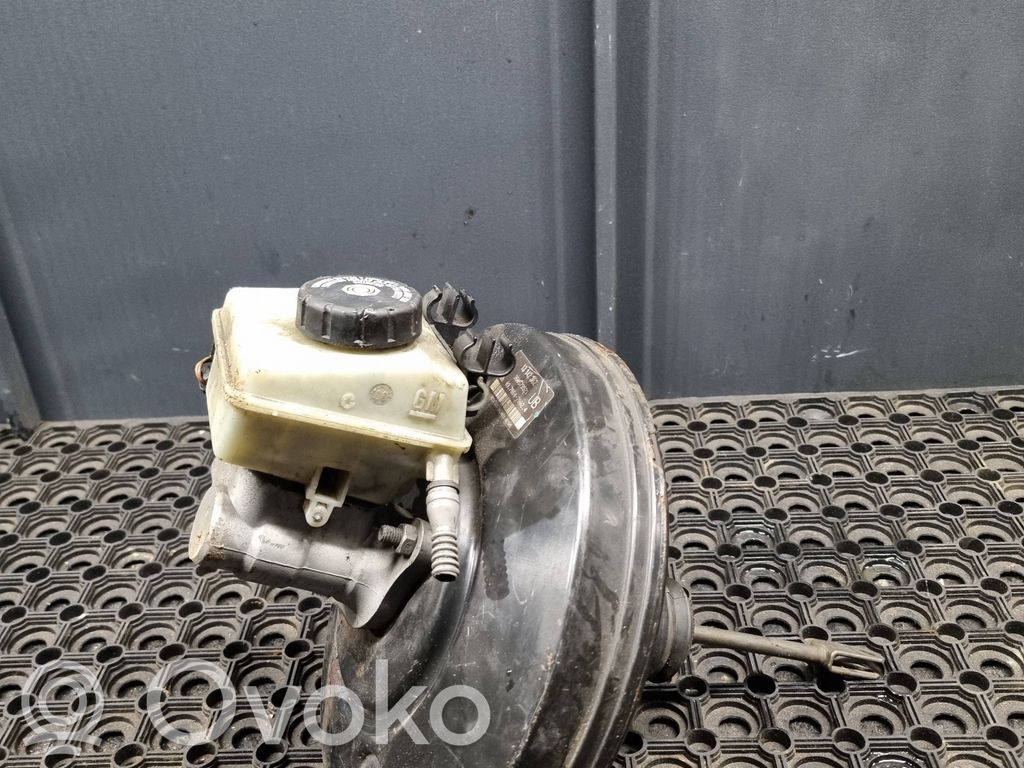Opel Astra H Jarrutehostin 