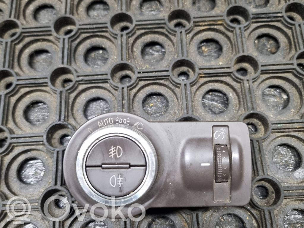 Opel Insignia A Light switch 