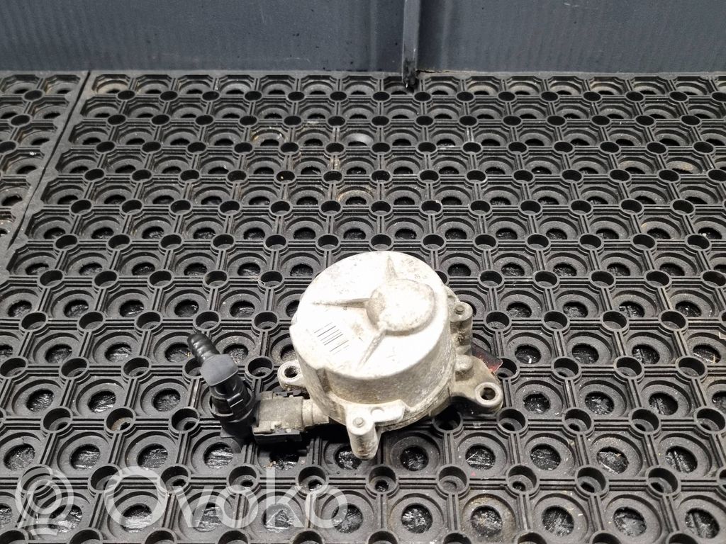Renault Trafic II (X83) Bomba de vacío 